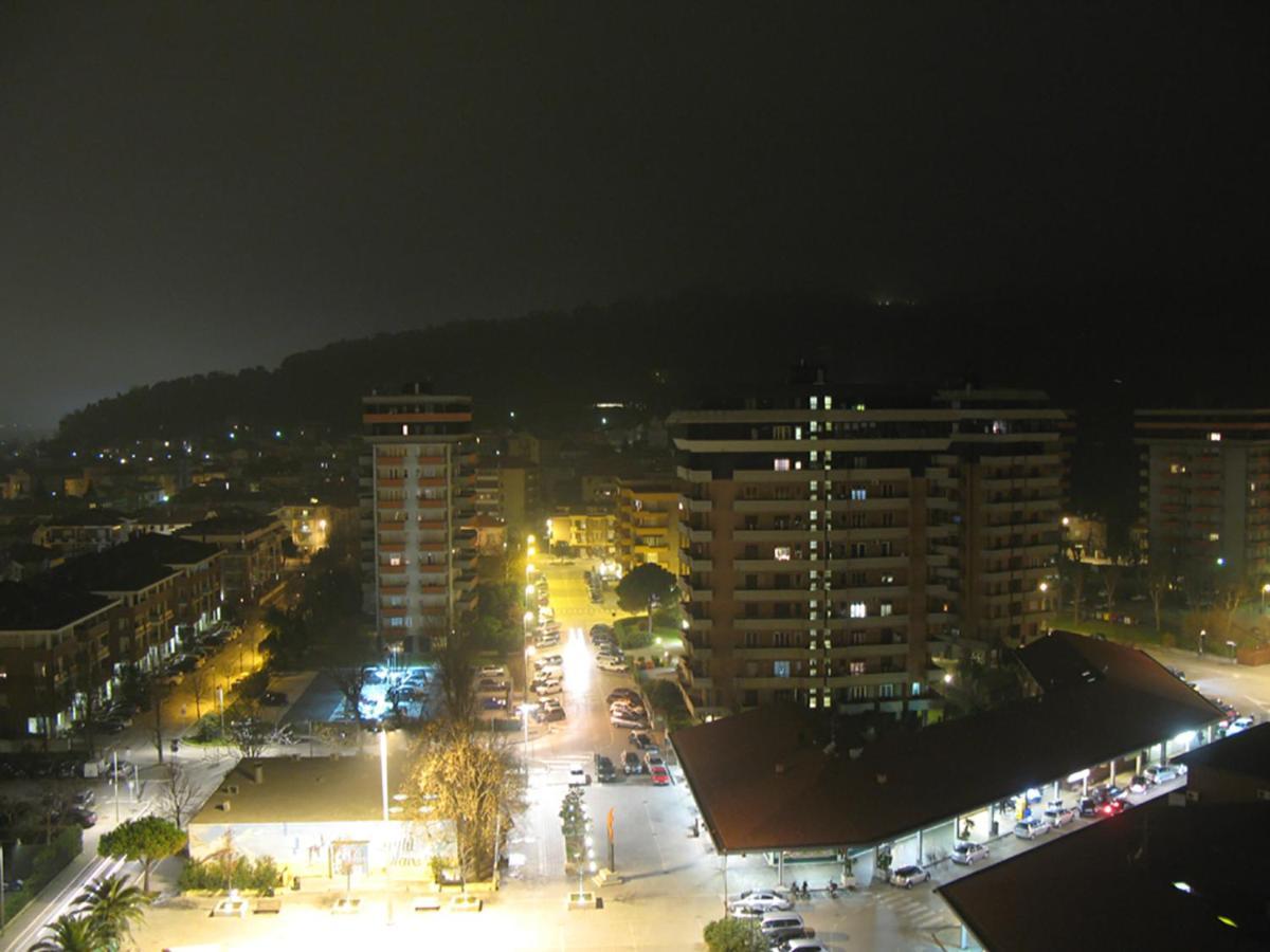 דירות פסארו Casa Baia Flaminia מראה חיצוני תמונה